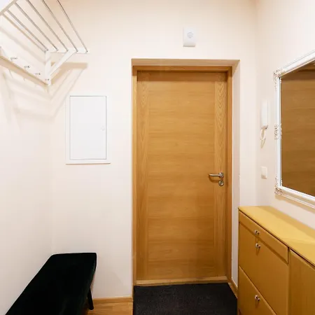 Apartment One Bedroom Sunny Tallinn Street With Parking *