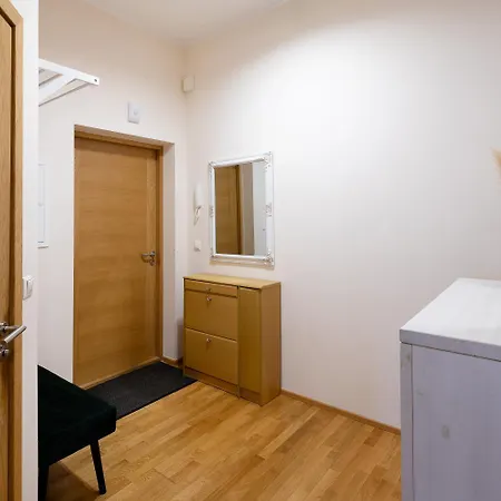 Apartment One Bedroom Sunny Tallinn Street With Parking *