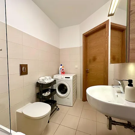 Apartment One Bedroom Sunny Tallinn Street With Parking