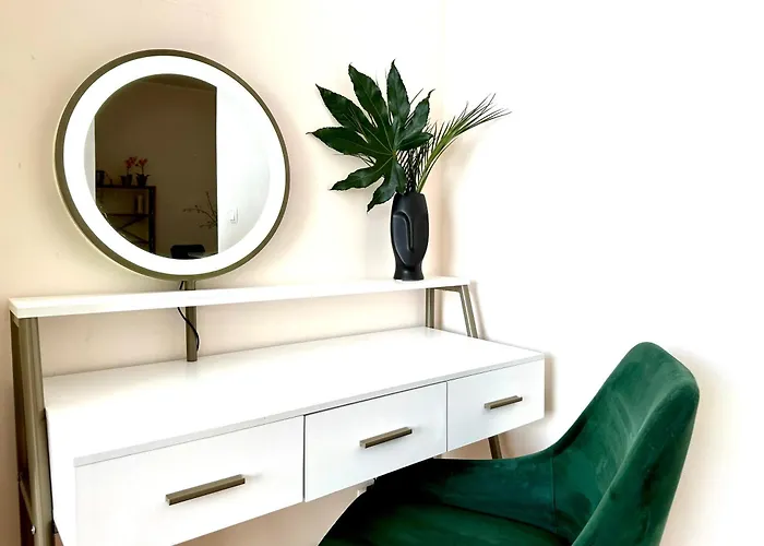 One Bedroom Sunny Tallinn Street With Parking Riga