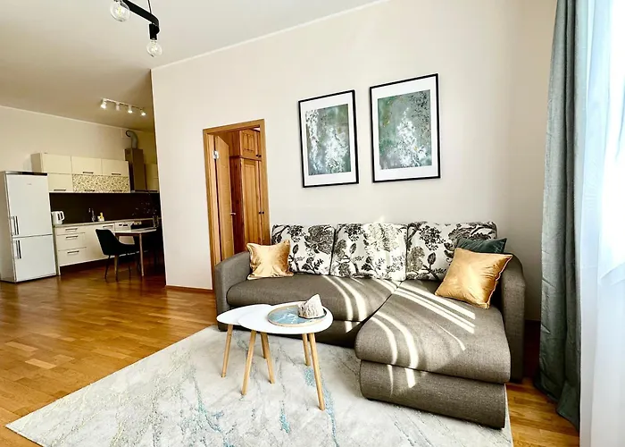 One Bedroom Sunny Tallinn Street With Parking *