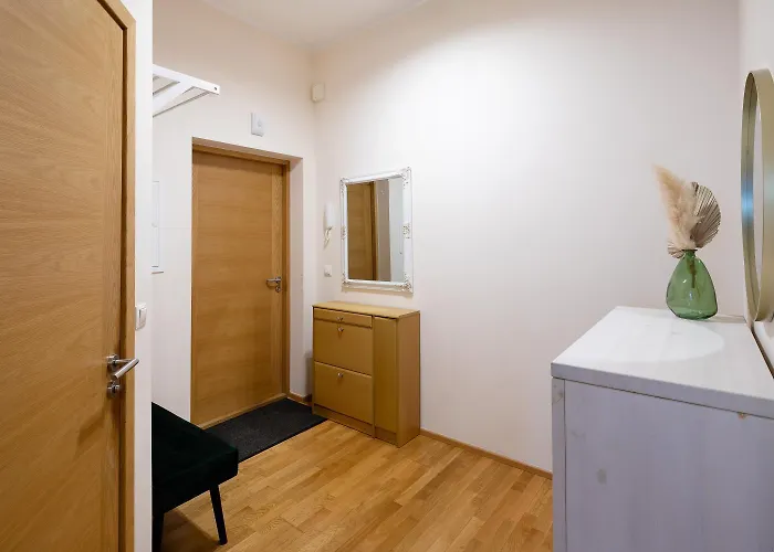 Dzīvoklis One Bedroom Sunny Tallinn Street With Parking *