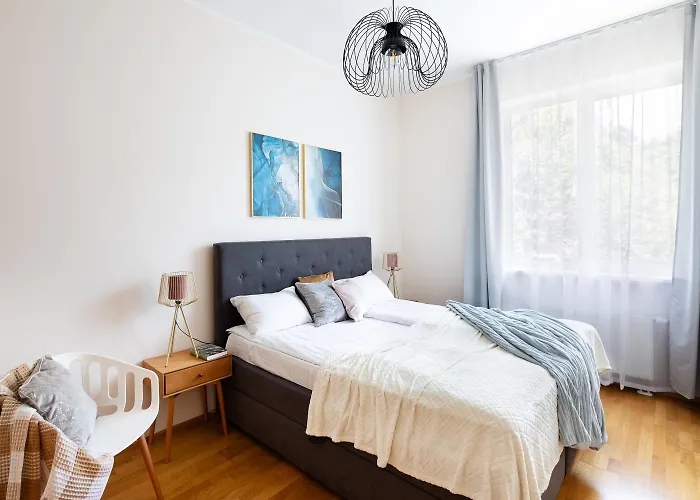 Dzīvoklis One Bedroom Sunny Tallinn Street With Parking *