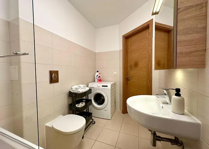 Апартаменты One Bedroom Sunny Tallinn Street With Parking