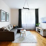 One Bedroom Sunny Tallinn Street With Parking