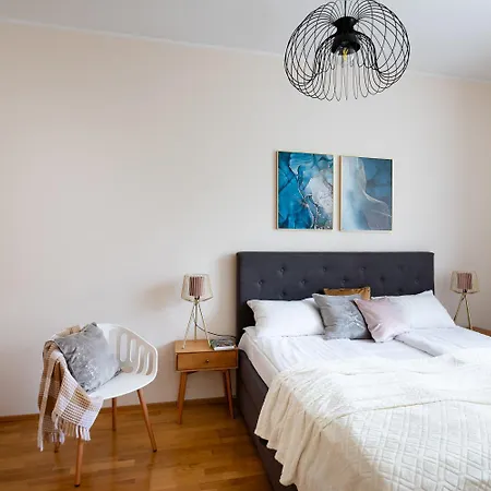 One Bedroom Sunny Tallinn Street With Parking Daire